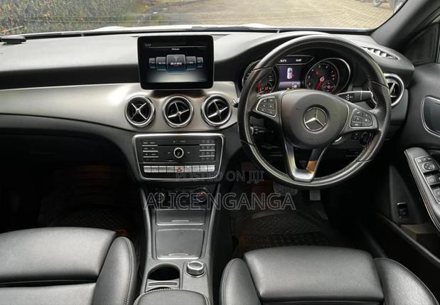 Mercedes-Benz GLA-Class 2017 White