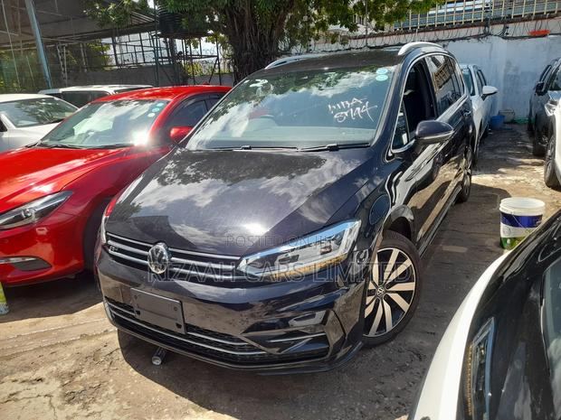 Volkswagen Touran 2019 Black