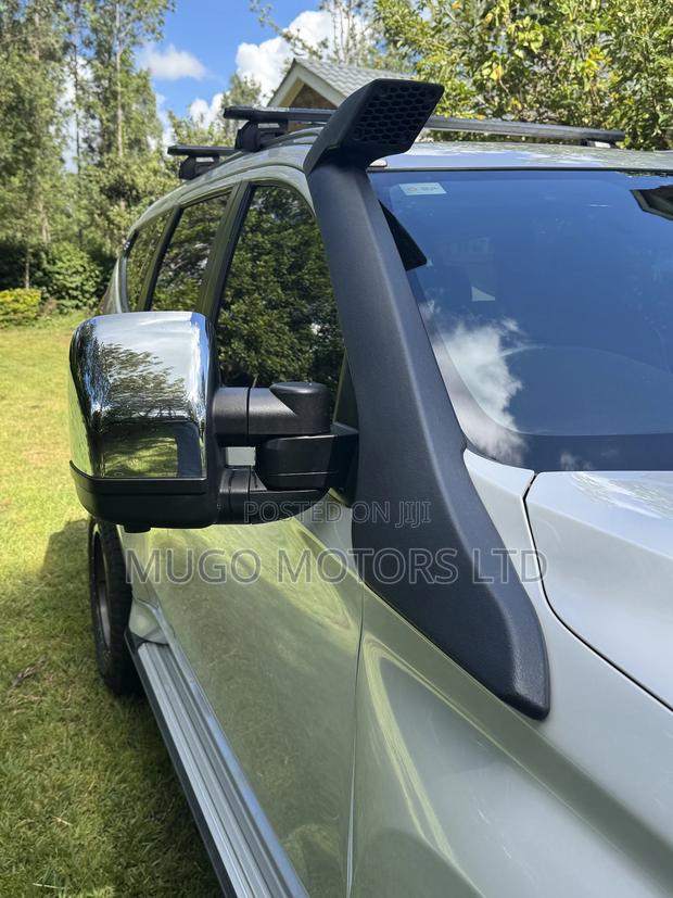 Mitsubishi Pajero Sport 2022 Off white