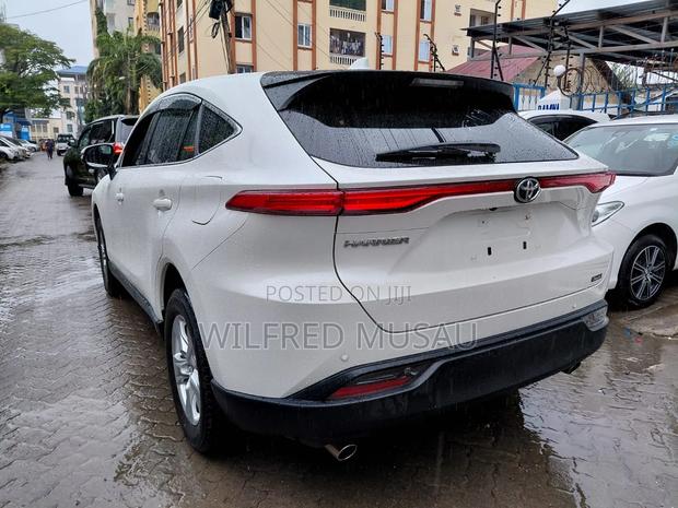 Toyota Harrier 2.0 2020 White