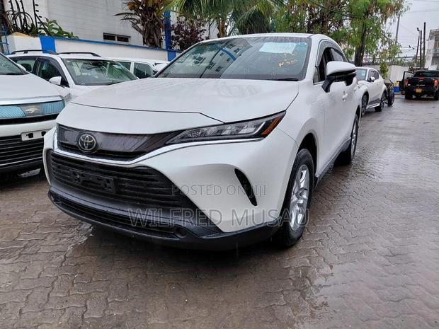 Toyota Harrier 2.0 2020 White