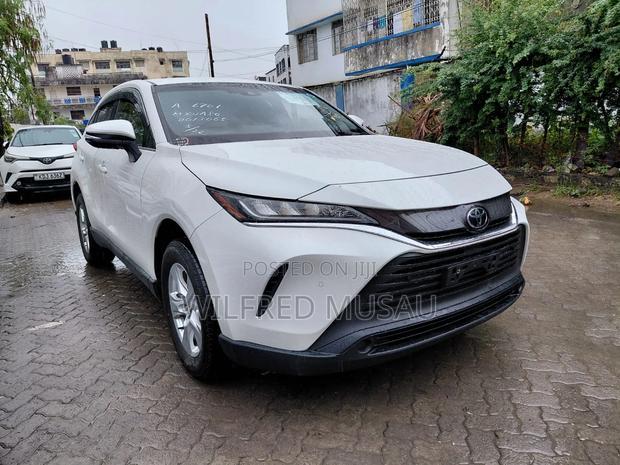 Toyota Harrier 2.0 2020 White