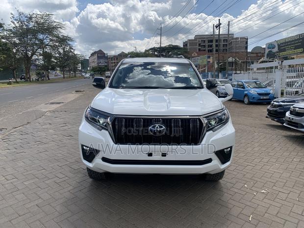 Toyota Land Cruiser Prado 2.8 2021 White