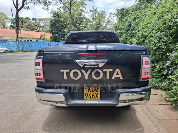 Toyota Hilux Revo Double Cab Deisel 2.8 AWD 2018 Black