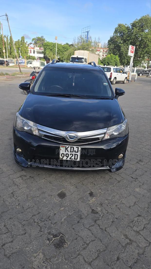 Toyota Corolla Fielder 2015 Black