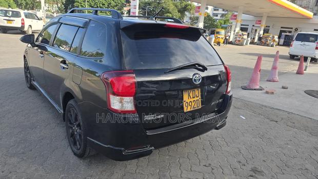 Toyota Corolla Fielder 2015 Black