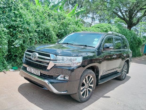Toyota Land Cruiser 2011 Black