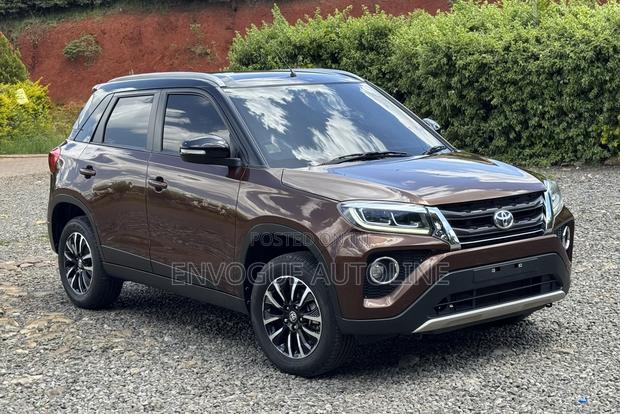 Toyota Urban Cruiser 2022 Brown