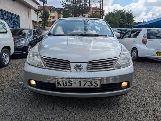 Nissan Tiida 2005 Silver