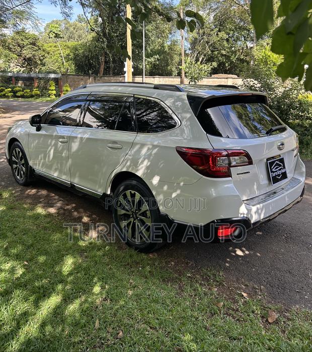 Subaru Outback 2.5i Premium AWD 2016 White