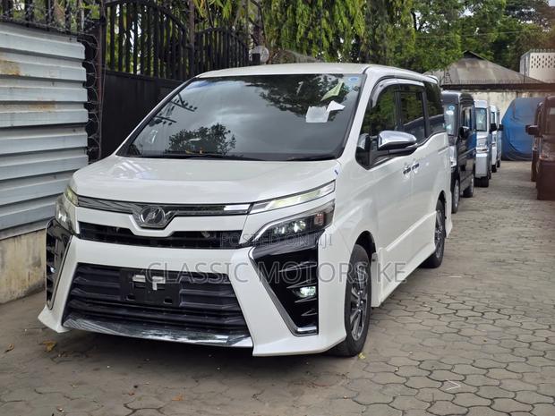 Toyota Voxy 2020 White