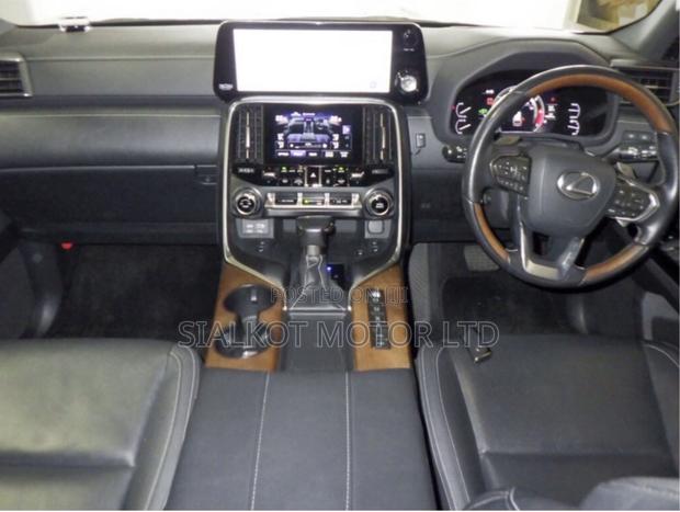 Lexus LX LX 600 2022 Gold