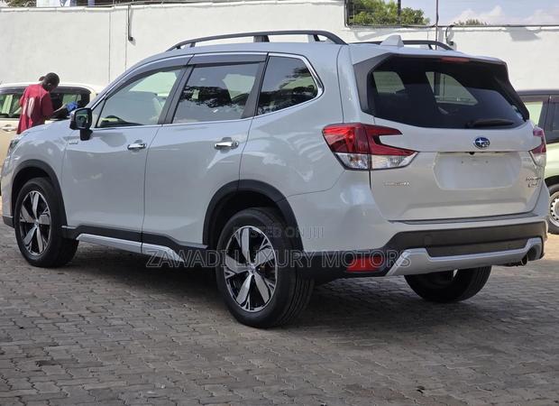 Subaru Forester 2.5i Premium AWD 2018 White