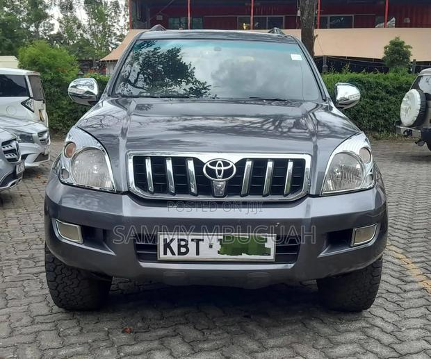 Toyota Land Cruiser Prado 2005 Gray