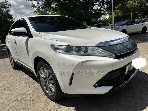 Toyota Harrier 2018 White
