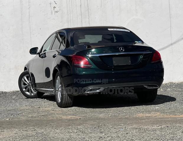 Mercedes-Benz C200 2019 Green