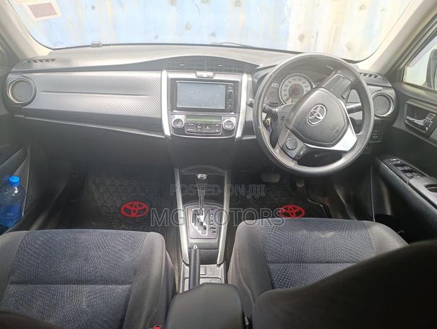 Toyota Corolla Fielder 1.5 Petrol FWD 2015 Silver
