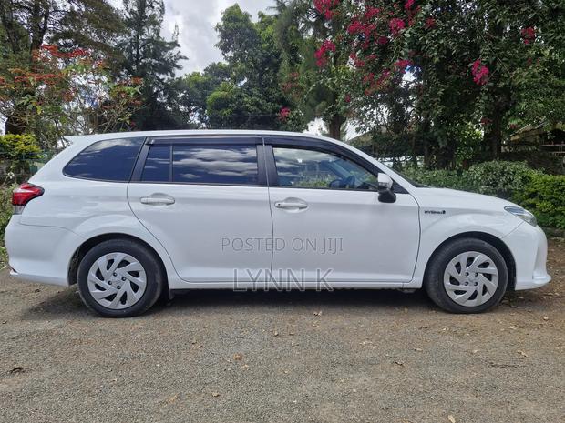 Toyota Corolla Fielder 2019 White