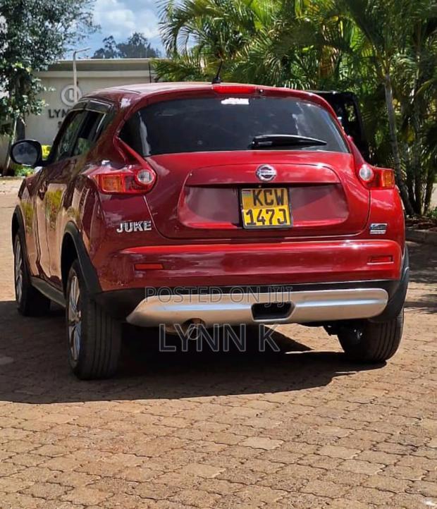 Nissan Juke 2011 Red