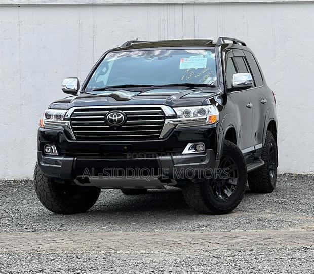 Toyota Land Cruiser 4.6 V8 ZX 2019 Black