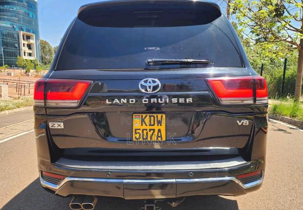 Toyota Land Cruiser 2014 Black