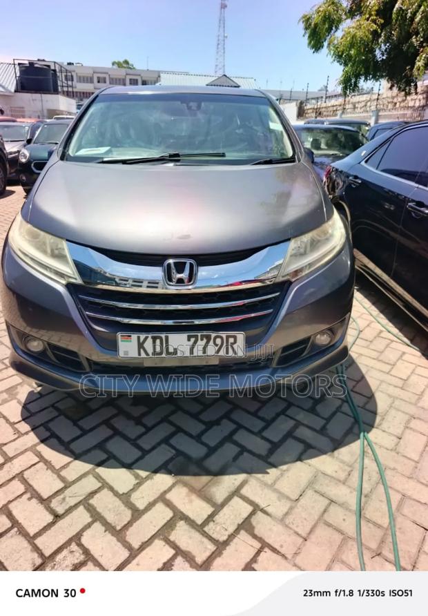 Honda Odyssey 2.4 G 2WD (8 seater) 2014 Gray