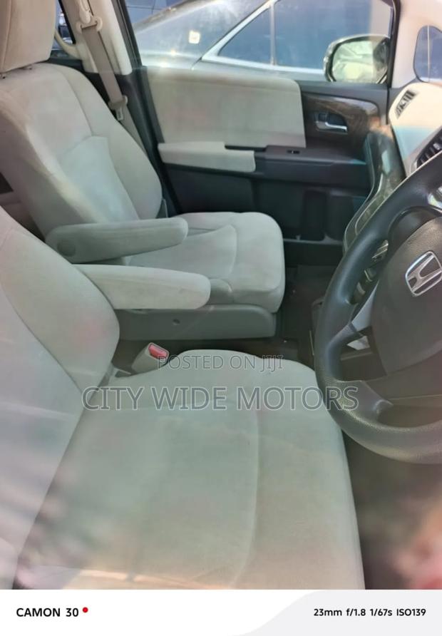 Honda Odyssey 2.4 G 2WD (8 seater) 2014 Gray