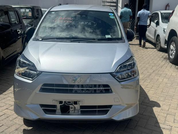 Daihatsu Move 2020 White