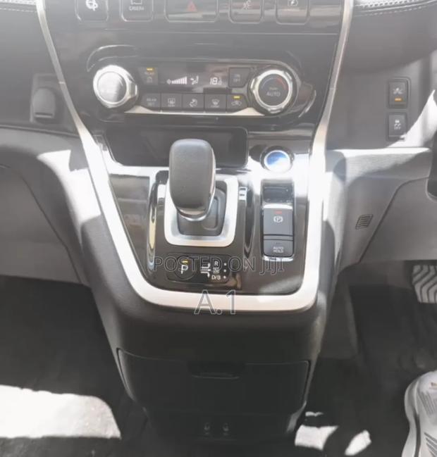 Nissan Serena 2019 Pearl