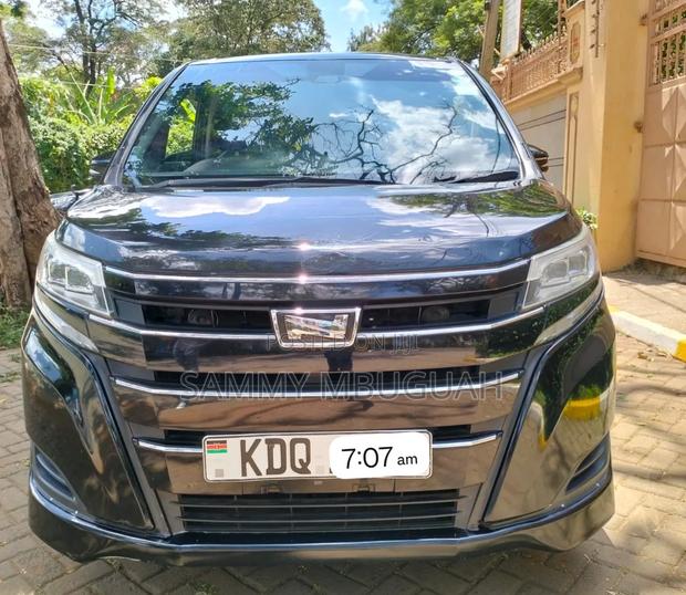 Toyota Noah 2016 Black