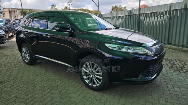 Toyota Harrier 2.0 2019 Black