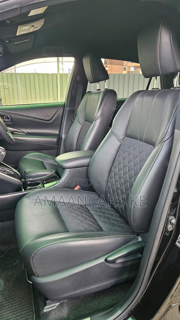 Toyota Harrier 2.0 2019 Black