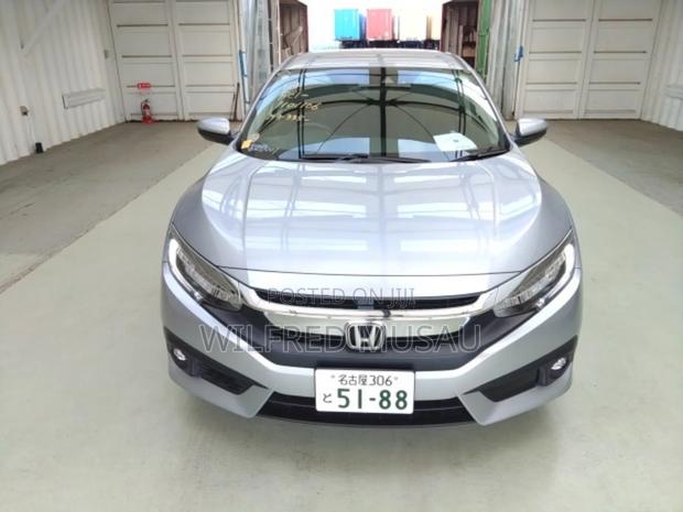 Honda Civic 2019 Silver