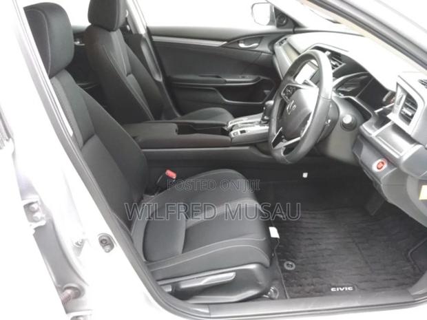 Honda Civic 2019 Silver