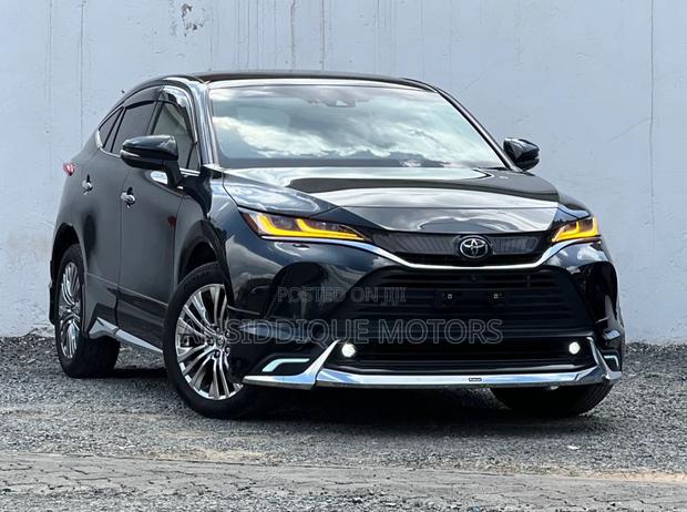 Toyota Harrier 2.0 2020 Black