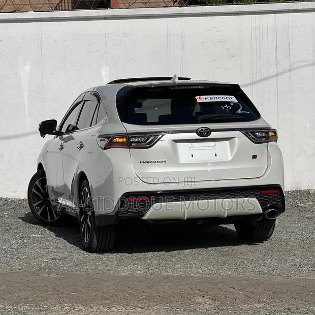 Toyota Harrier 2.0 Turbo GR Sport 2019 White