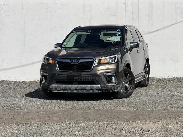 Subaru Forester Touring AWD 2019 Gold