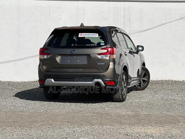 Subaru Forester Touring AWD 2019 Gold