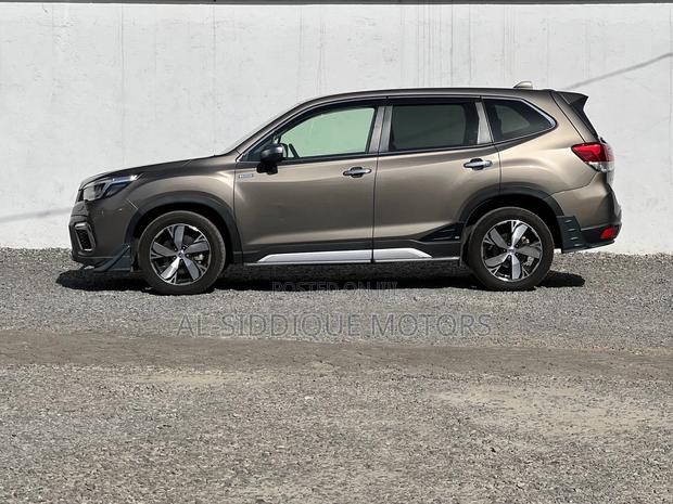 Subaru Forester Touring AWD 2019 Gold