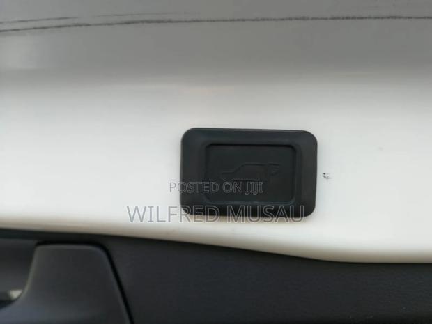 Toyota RAV4 2020 White