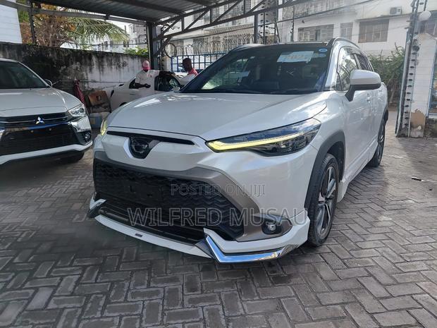 Toyota Corolla Cross 1.8 Petrol FWD 2021 White