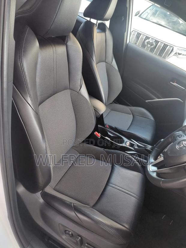 Toyota Corolla Cross 1.8 Petrol FWD 2021 White