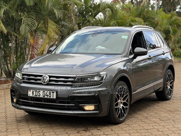 Volkswagen Tiguan 2018 Burgundy