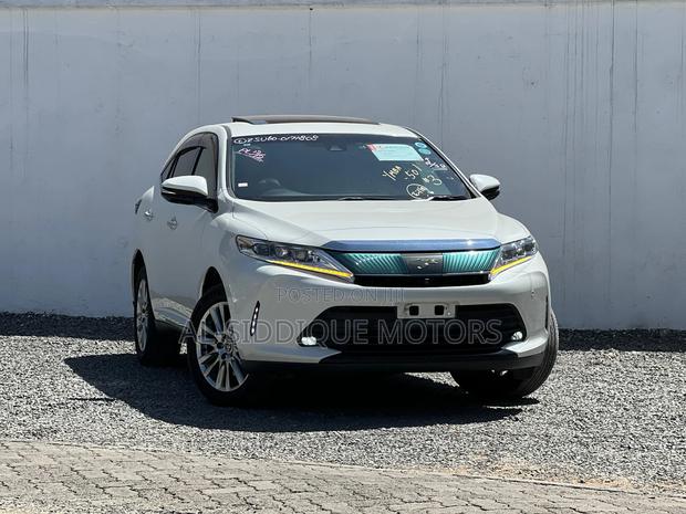 Toyota Harrier 2.0 2019 Brown