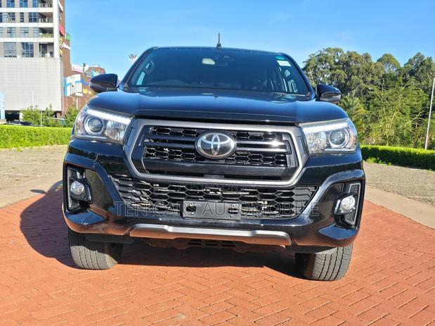 Toyota Hilux 2019 Black