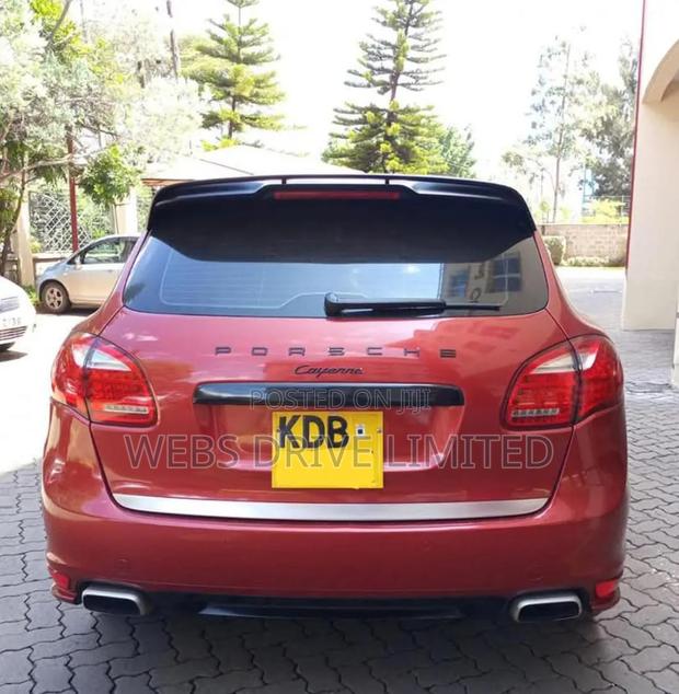 Porsche Cayenne Diesel 4dr SUV AWD (3.0L 6cyl Turbodiesel 8A) 2014 Red