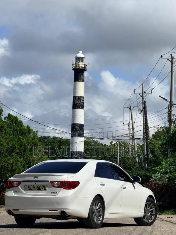 Toyota Mark X 2013 White