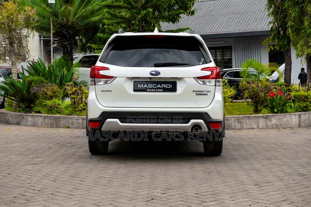 Subaru Forester 2018 White