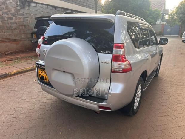 Toyota Land Cruiser Prado 2015 Silver