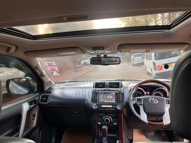 Toyota Land Cruiser Prado 2015 Silver